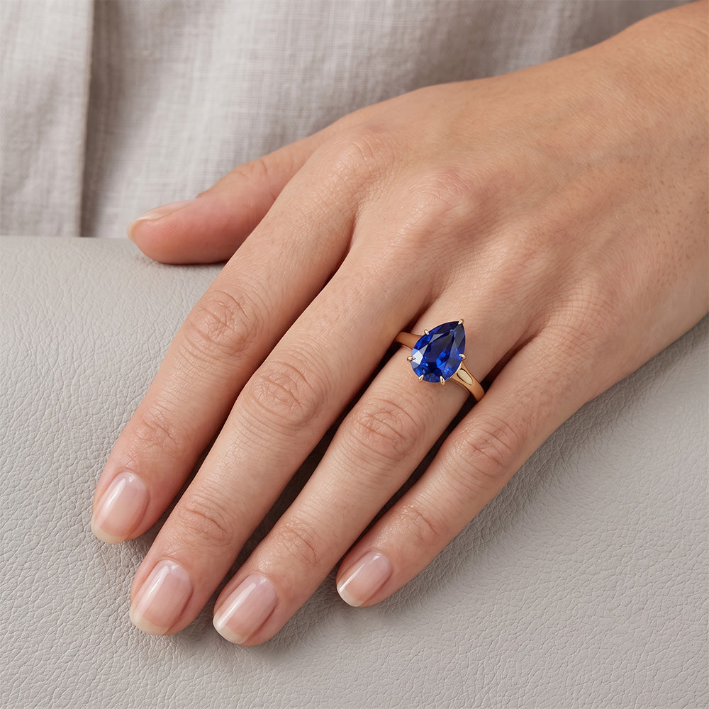 Yellow Gold Solitaire Ring Teardrop Style Ceylon Sapphire 2.50 Carats