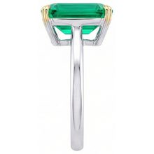 Fine Emerald Colored Stone Ring 4-ct 14 Karat Two Tone Gold – angle view