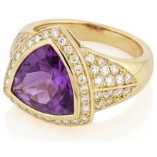 Refined Colored Stone Ring 8 ct – side view