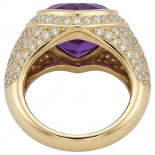 Amethyst Heart Shape Precious Stone Ring in 14 Karat Yellow Gold – top view