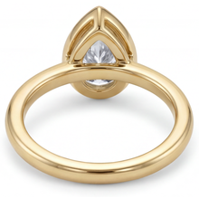 Authentic Brilliant Diamond Solitaire Engagement Ring 1.50 ct 14K Yellow Gold – profile view