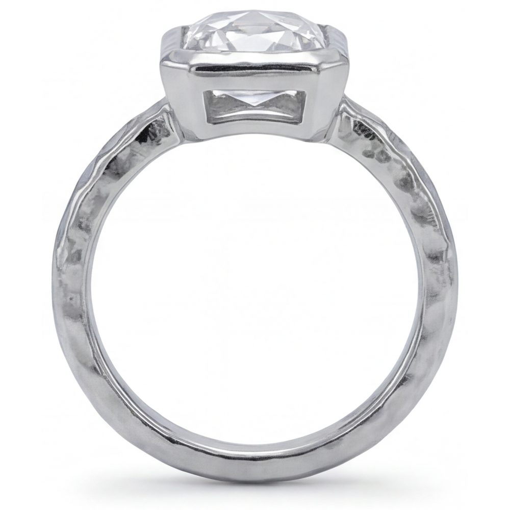 Solitaire Engagement Ring 14K White Gold with Brilliant Diamond – angle view