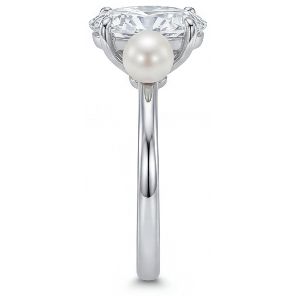 Oval Brilliant Diamond ring in 14K White Gold – top view