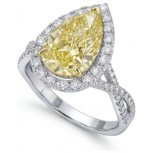 High-End Halo Ring 1.50 ct – side view