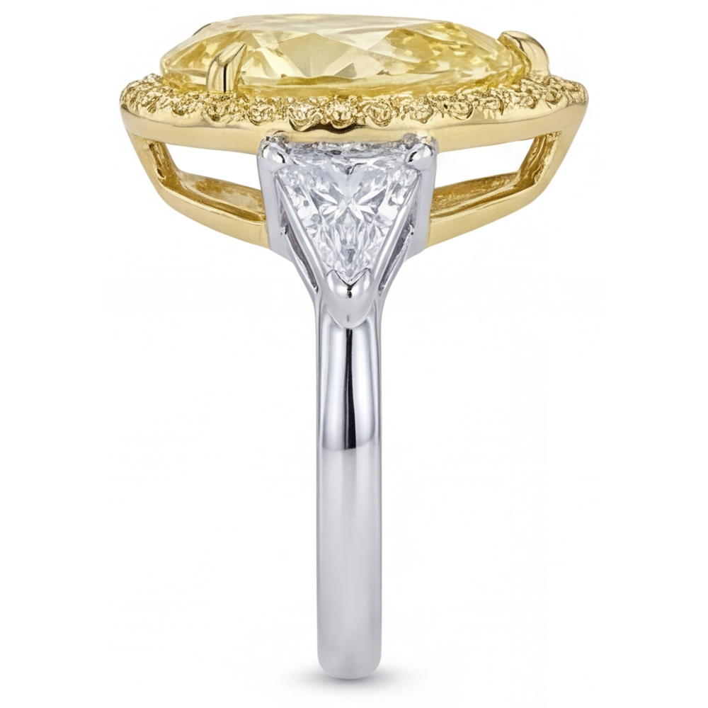 Luxurious Statement Ring 4.75 ct – top view