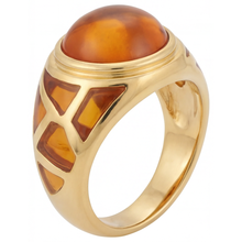 Round Cut Citrine ring in 14 Karat Yellow Gold – side view