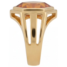 Exquisite Precious Stone Ring 5 ct – side view