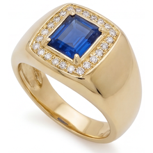 Earth-Mined Cornflower Blue Sapphire Precious Stone Ring – side view