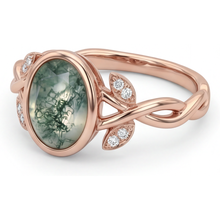 Oval Dendritic Agate ring in 14K Rose Gold – side view