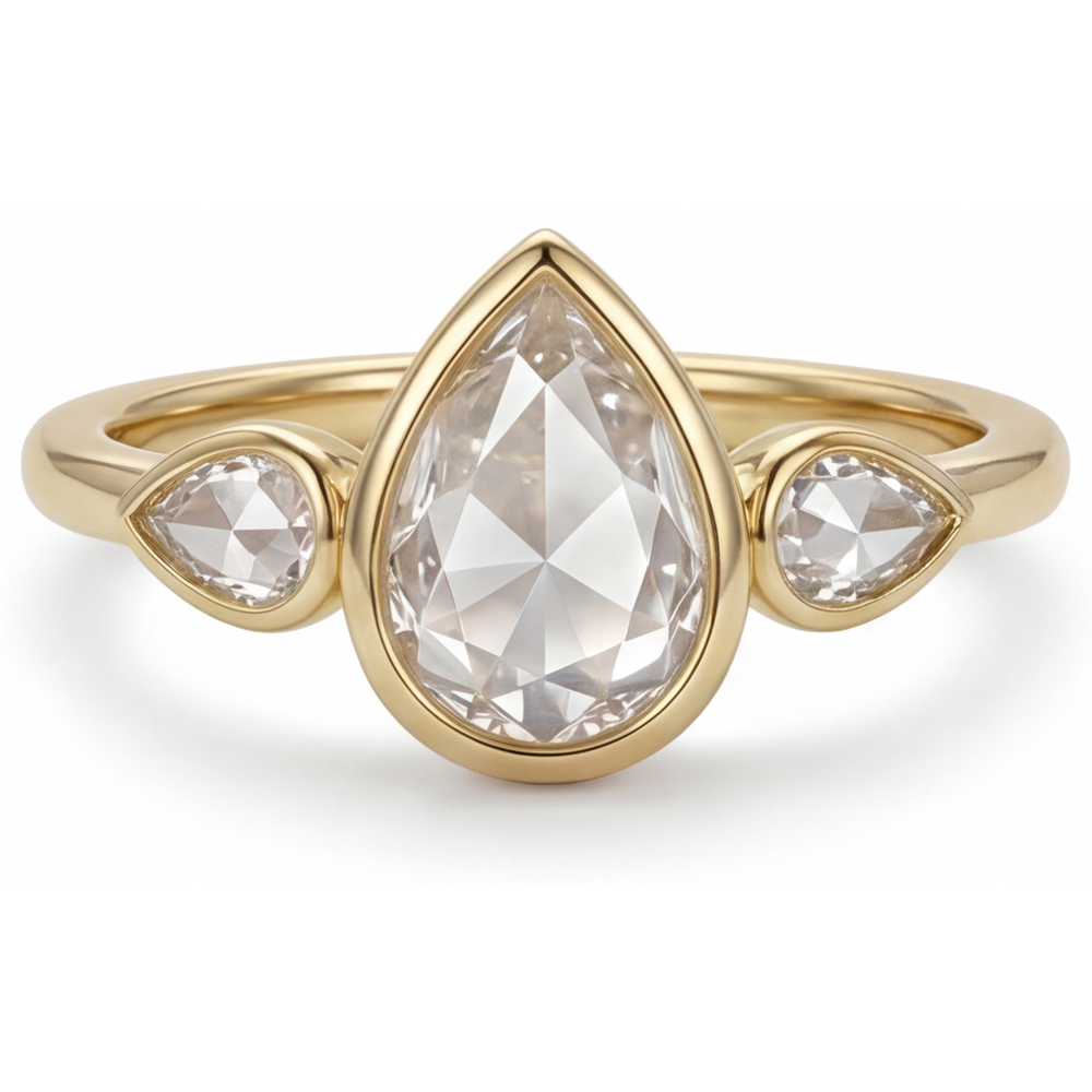 3-Stone Ring 14 Karat Yellow Gold with Diamond – main view