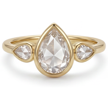 3-Stone Ring 14 Karat Yellow Gold with Diamond – main view