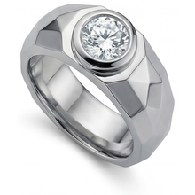 Round Cut Diamond ring in 14K White Gold – front view