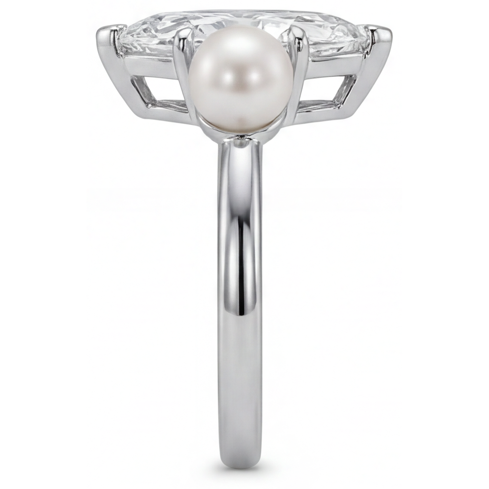 Marquise Diamond ring in 14K White Gold – angle view