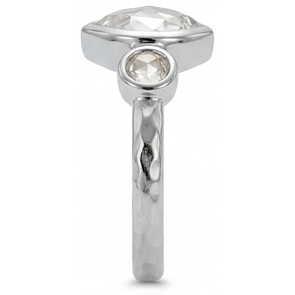 Fine Three Stone Ring 2 ct – angle view
