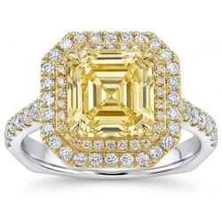 Pavé Halo Setting Ring – Fancy Yellow Diamond 2.5 ct 14 Karat