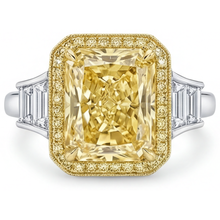Exquisite Fancy Yellow Diamond Ring 2 ct – main view