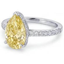 Premium Fancy Yellow Diamond Ring 3 ct – angle view