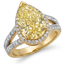 Luxury Fancy Yellow Diamond Statement Ring 4.25 ct – front view