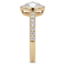 Fine Solitaire Engagement Ring 1.50 ct – angle view