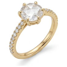 Round Cut Fine Diamond ring in 14 Karat Yellow Gold – front view