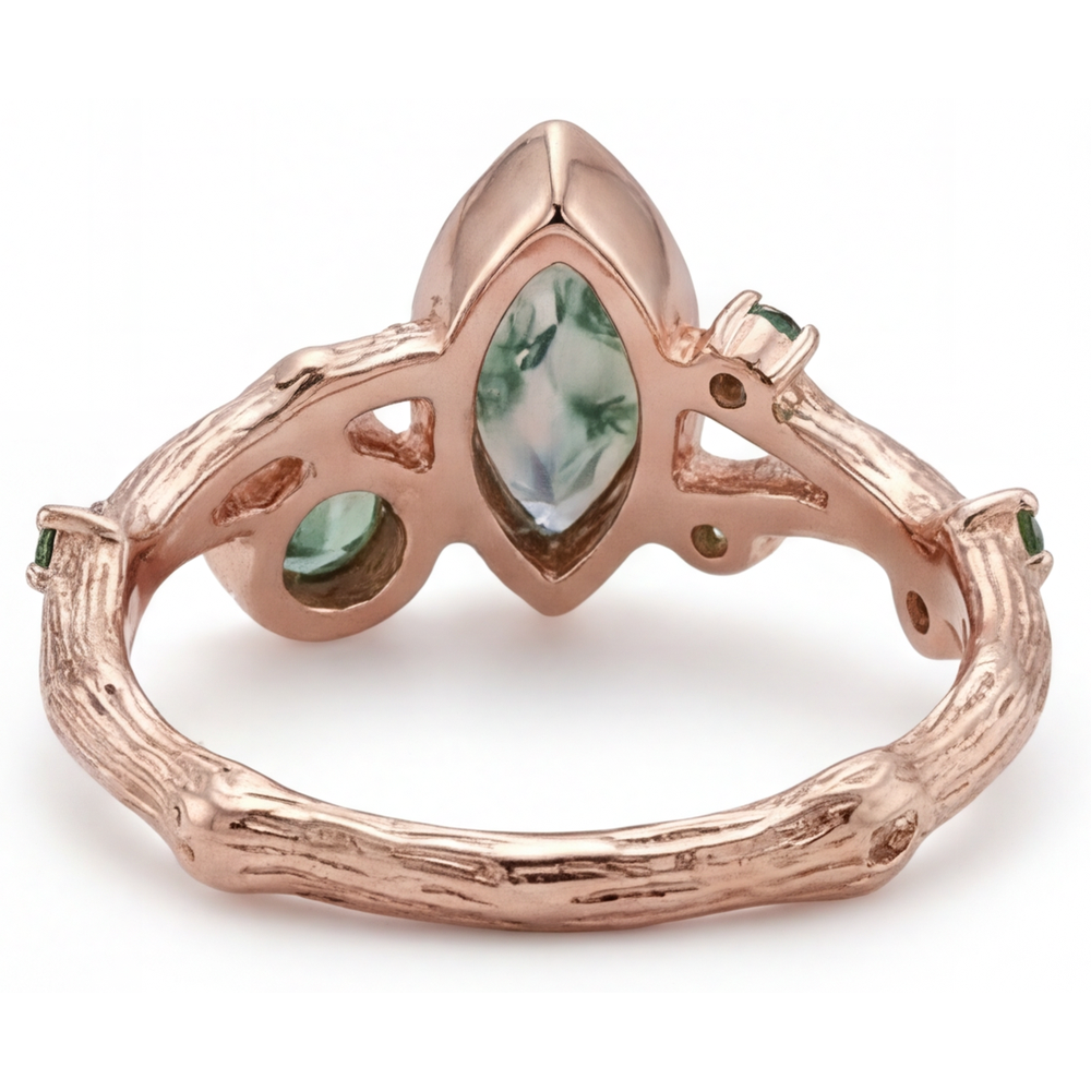 Marquise Cut Moss Agate ring in 14K Rose Gold – detail view