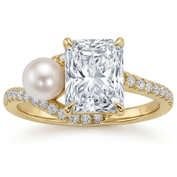 Radiant Cut Accent Solitaire Ring – Pearl 4 ct 14K Yellow Gold