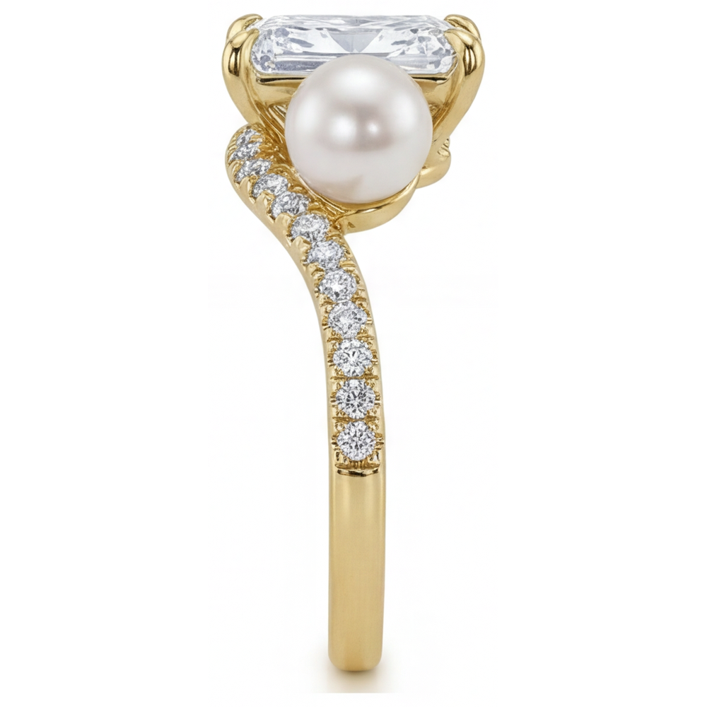 Pearl Radiant Accent Solitaire Ring in 14K Yellow Gold – angle view