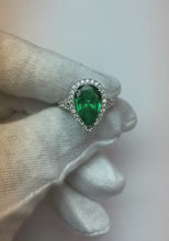 3.50 Ct Pear Cut Green Emerald And Natural Earth Mined Diamond Wedding Ring
