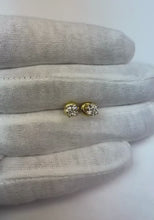 1 Carat Round Natural Earth Mined Diamond Prong Set Lady Stud Earrings