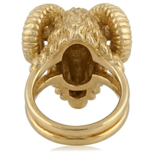 Round Cut Purple Amethyst ring in 14K Yellow Gold – profile view
