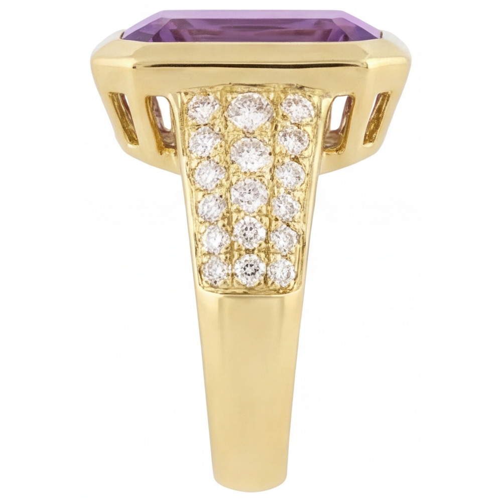 Purple Amethyst Precious Stone Ring 7-ct 14 Karat Yellow Gold – angle view