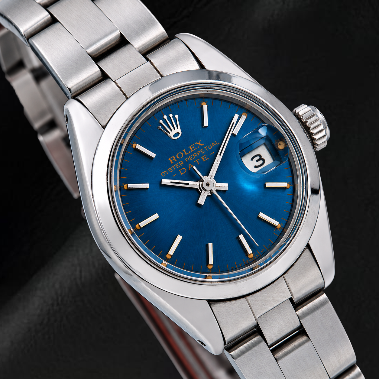 Rolex Date 26mm 6916 Blue Dial Smooth Bezel Stainless Steel Watch