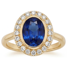 Oval Cut Royal Blue Sapphire ring in 14 Karat Yellow Gold – main view