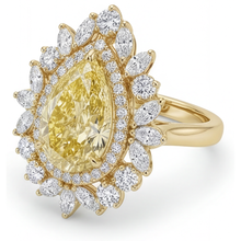 Earth-Mined Yellow Canary Diamond Halo Ring 2.50 ct 14 Karat Yellow Gold – side view