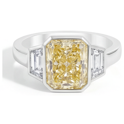 Yellow Canary Diamond VVS Clarity Statement Ring 3.25 ct in 14