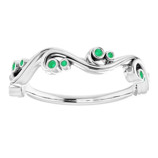 0.30 Carats Green Emerald Bezel Setting Ring White Gold 14K