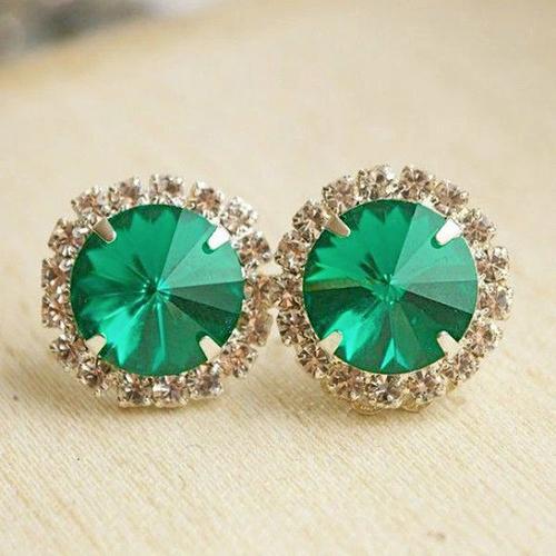 17 Carats Round Shaped Green Emerald Halo Diamond Stud Earring 14K