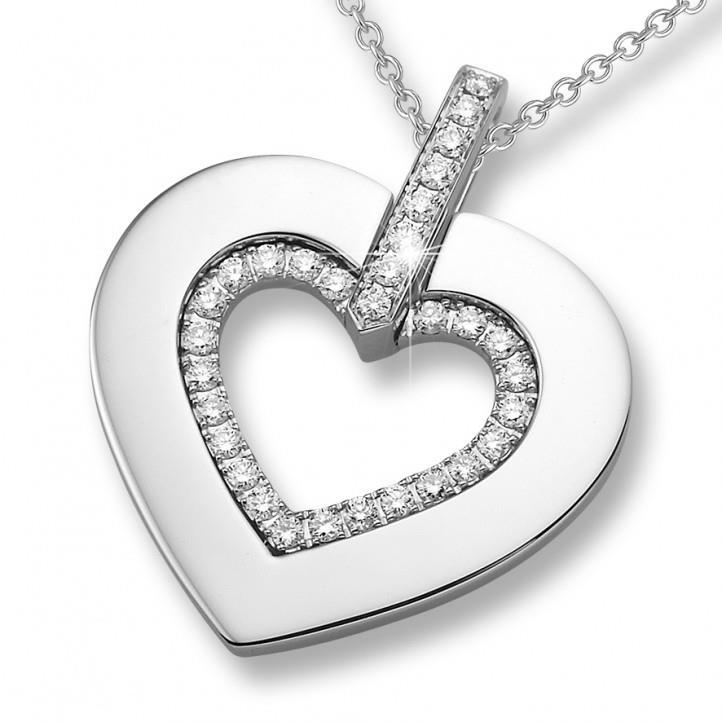1.6 Ct Round Cut Diamond Heart Shape Pendant Necklace