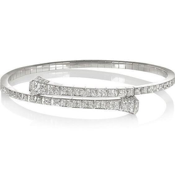3 Carats Beautiful Round Diamond Bangle White Gold