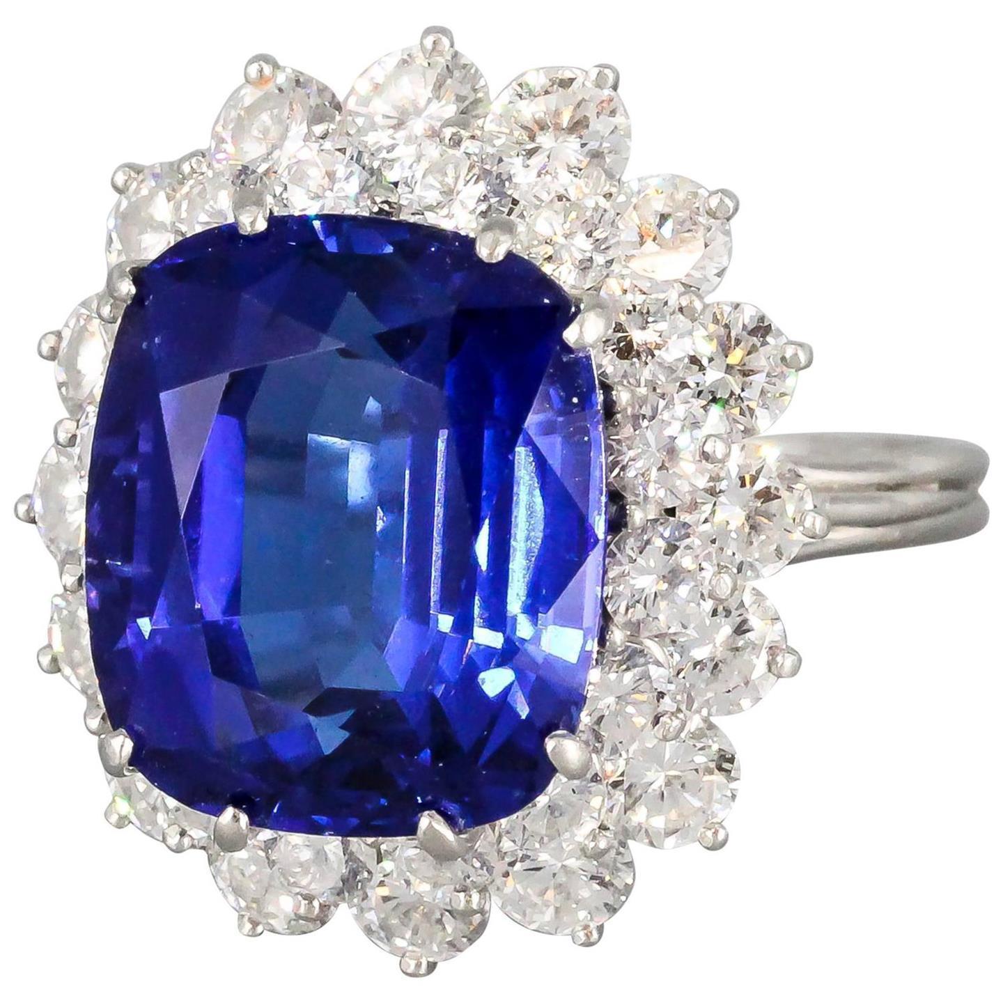 3.50 Carats Cushion Tanzanite & Diamond Ring White Gold 14K