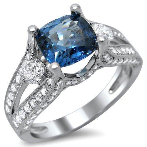 Cushion And Round Cut 5.40 Ct Sri Lankan Sapphire And Diamonds Ring