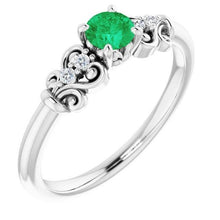 Diamond Ring 1.10 Carats Green Emerald Vintage Style Jewelry