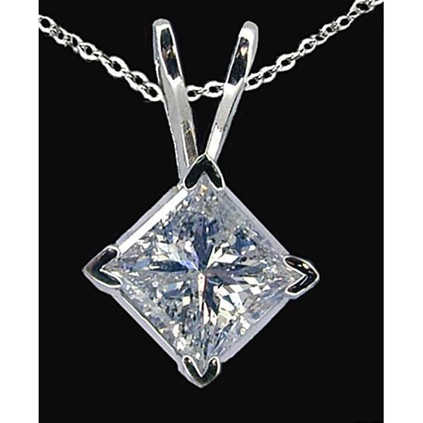 Gorgeous Diamond 2.25 Cts. Pendant F Vs1 Diamond Gold