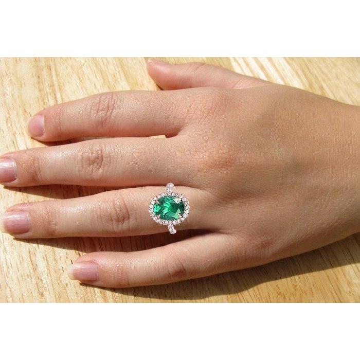 Green Emerald And Diamond Wedding Ring 5.45 Carats