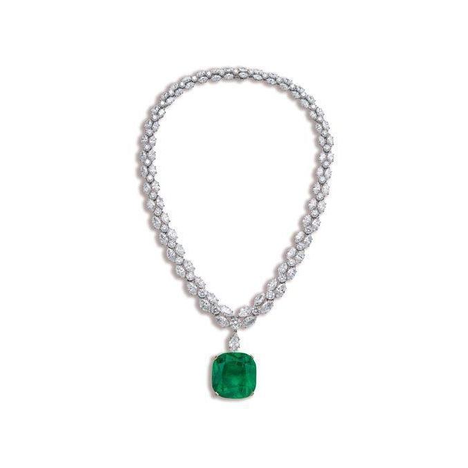 Green Emerald With Diamonds Women Necklace White Gold 14K 48 Ct