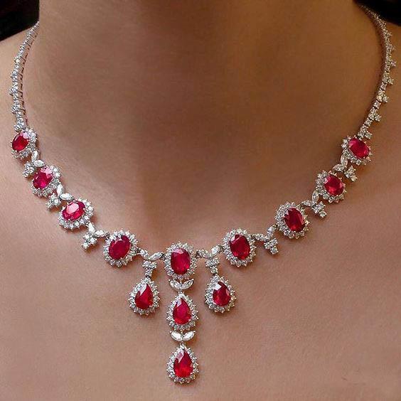 Ladies Ruby With Diamonds Necklace 48 Ct White Gold 14K