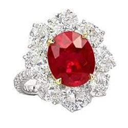 Natural Oval Ruby With Diamonds 6.10 Ct Wedding Ring Gold 14K