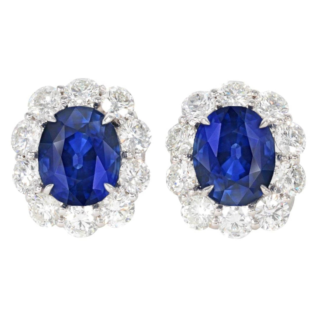 Oval Ceylon Sapphire And Round Cut 6 Carats Diamonds Studs Earrings