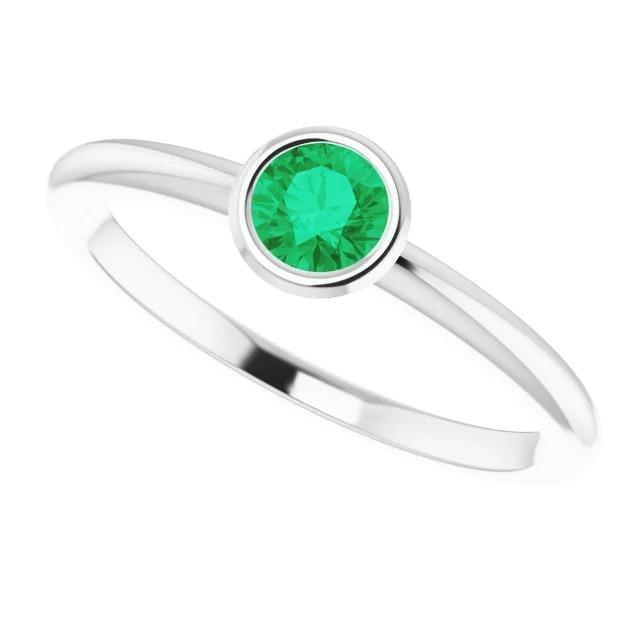 Solitaire Green Emerald Engagement Ring 0.75 Carats Bezel Setting