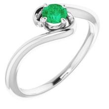 Solitaire Ring 1.50 Carats Columbian Green Emerald Twisted Style